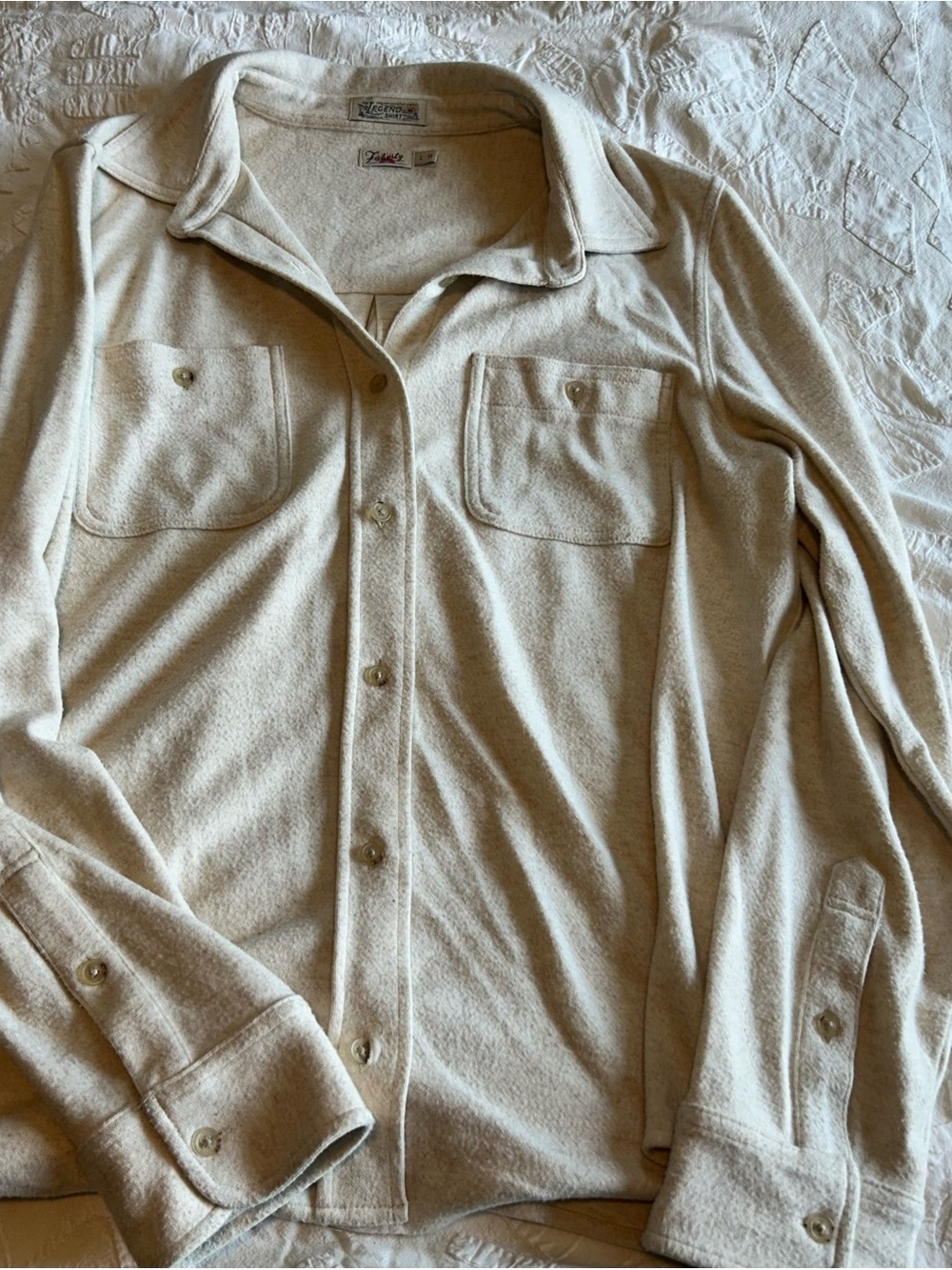 Faherty Women’s Legend Button-Front Shirt Jacket - light Oatmeal Twill